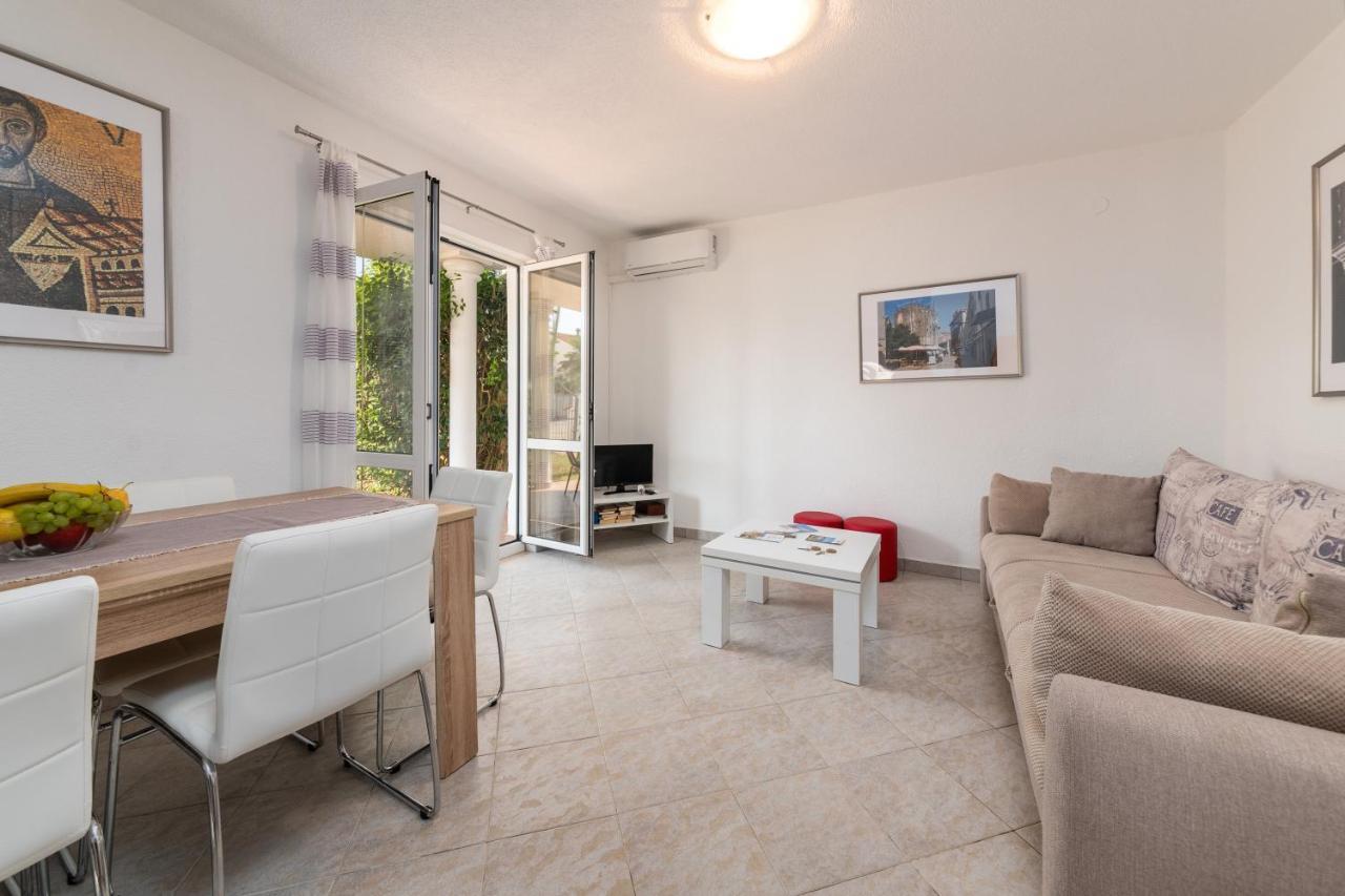 Apartments Oliva 포레치 외부 사진