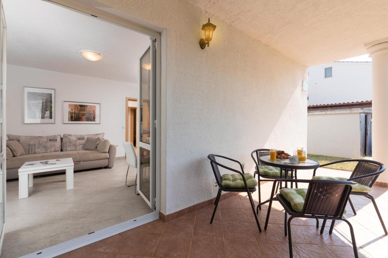 Apartments Oliva 포레치 외부 사진
