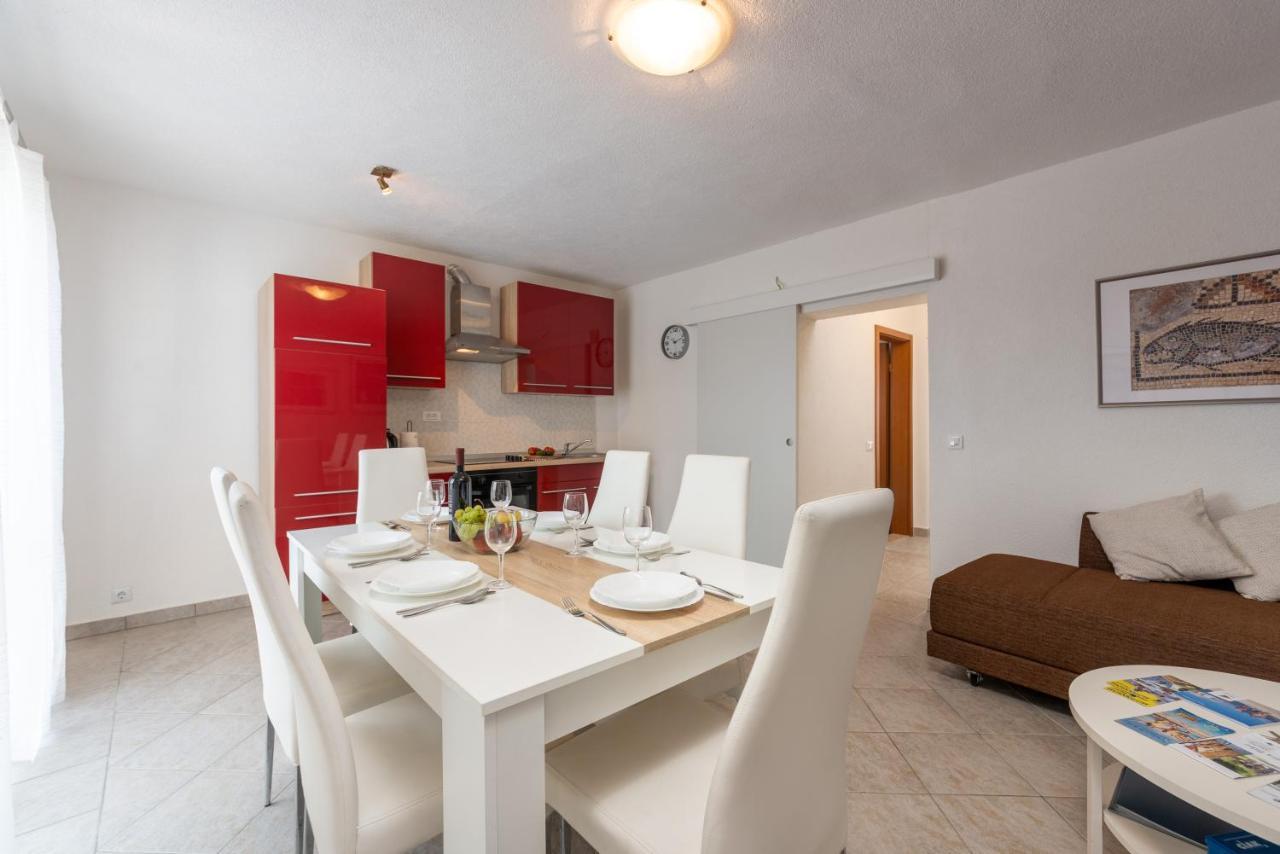 Apartments Oliva 포레치 외부 사진